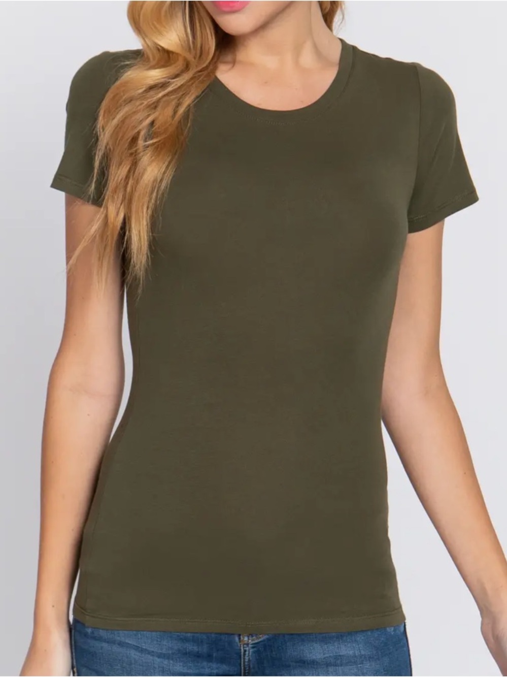 ShopEvelynne Olive Green Crewneck Short Sleeve Tee